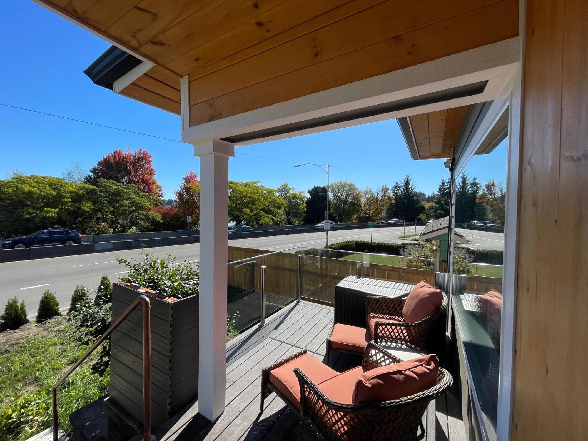 Green Lake 1St Line Home A With Central Air Conditioners Seattle Luaran gambar