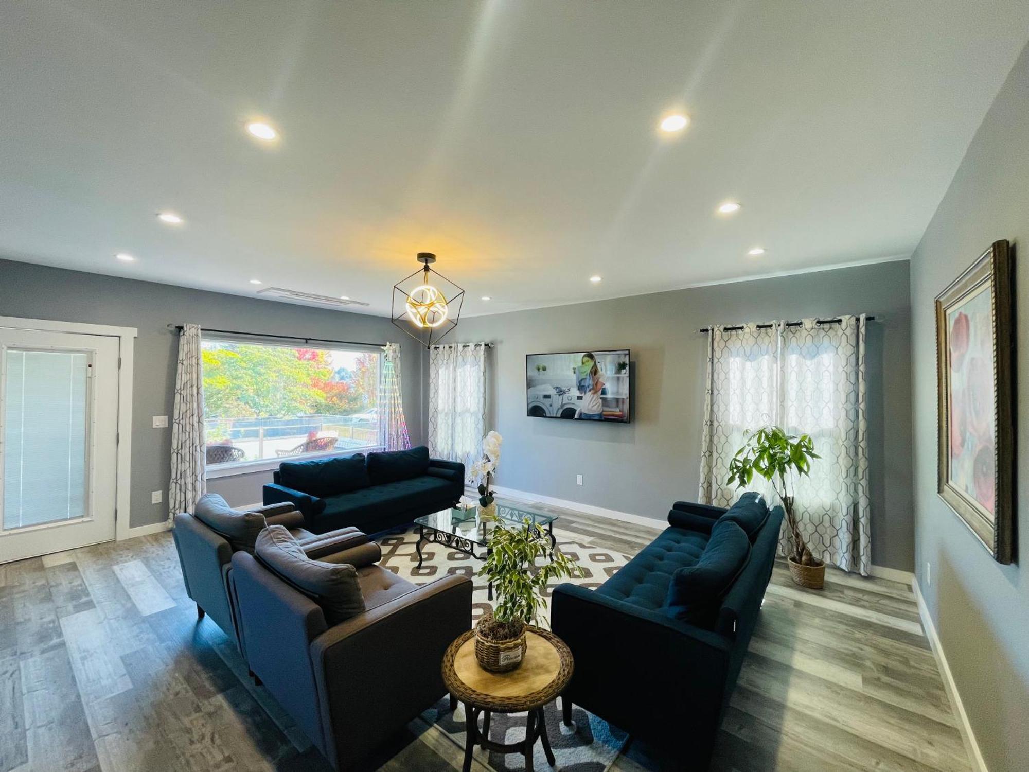 Green Lake 1St Line Home A With Central Air Conditioners Seattle Luaran gambar